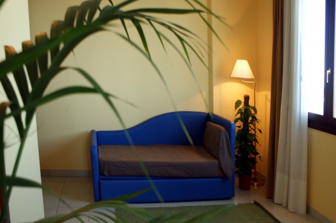 670 0 1281042 280283