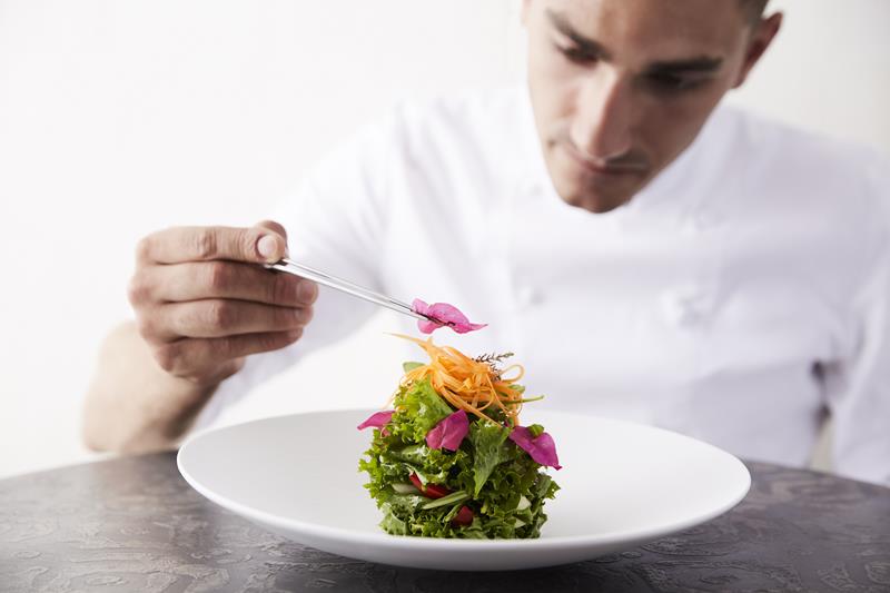 themc3a0anndlounge6 1